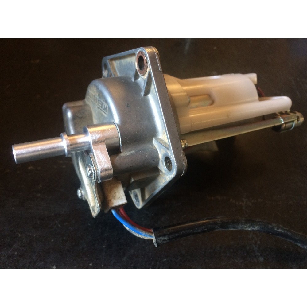 raccord pompe a essence kawasaki ER6
