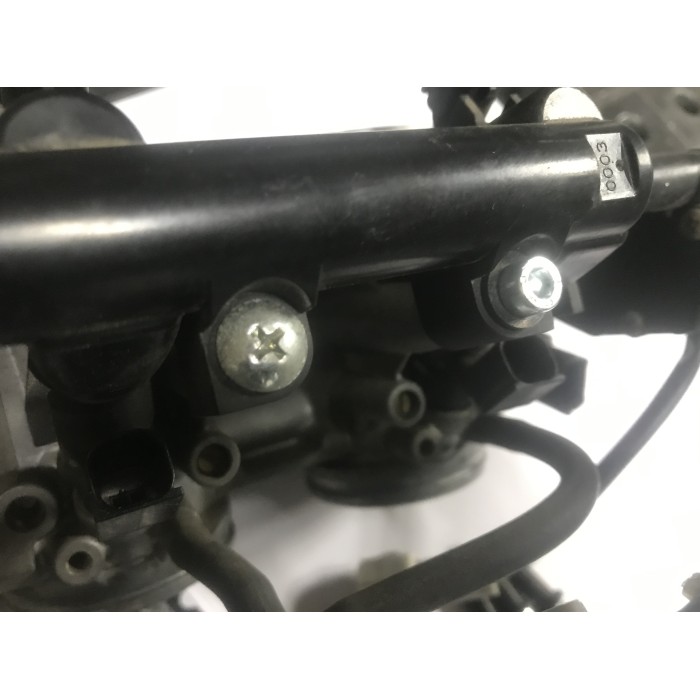 kit visserie rampe d'injection Suzuki